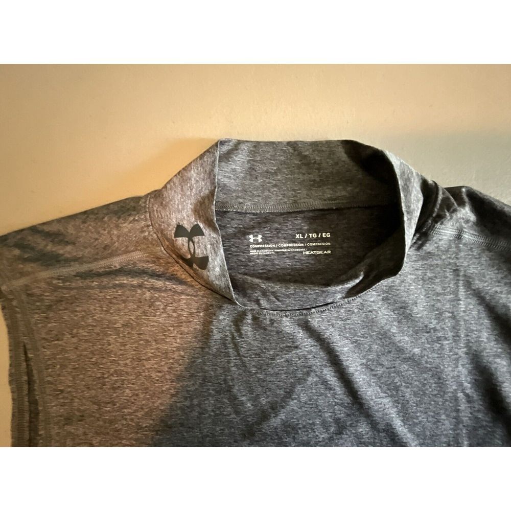 Under Armour Boys Youth Size XL Sleeveless Gray Compression Shirt Tank Top
